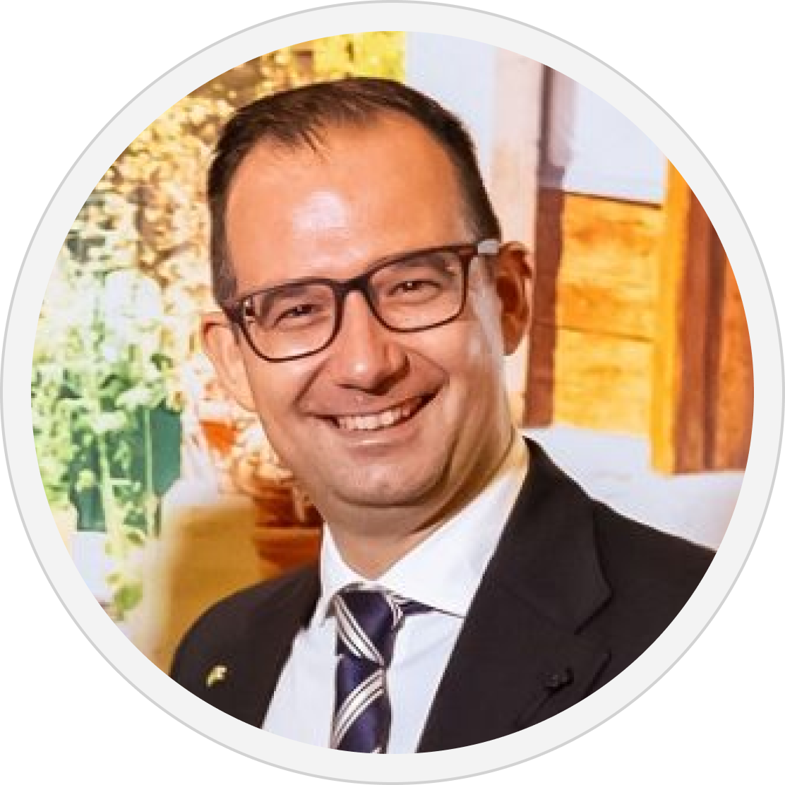 Dr. Riccardo de Simone